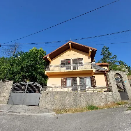 Holiday Home Milanovic Cetinje Exterior foto